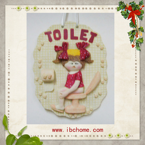 resin souvenir plaque